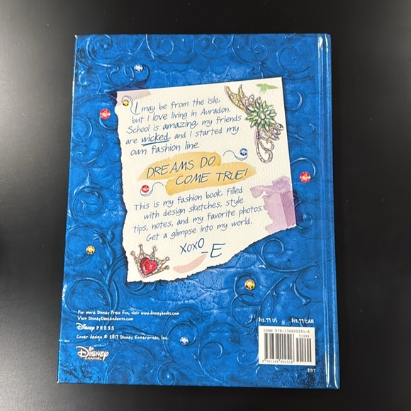 Disney Descendants 2: Evie’s Fashion Book - Hardcover Book - Picture 2 of 9